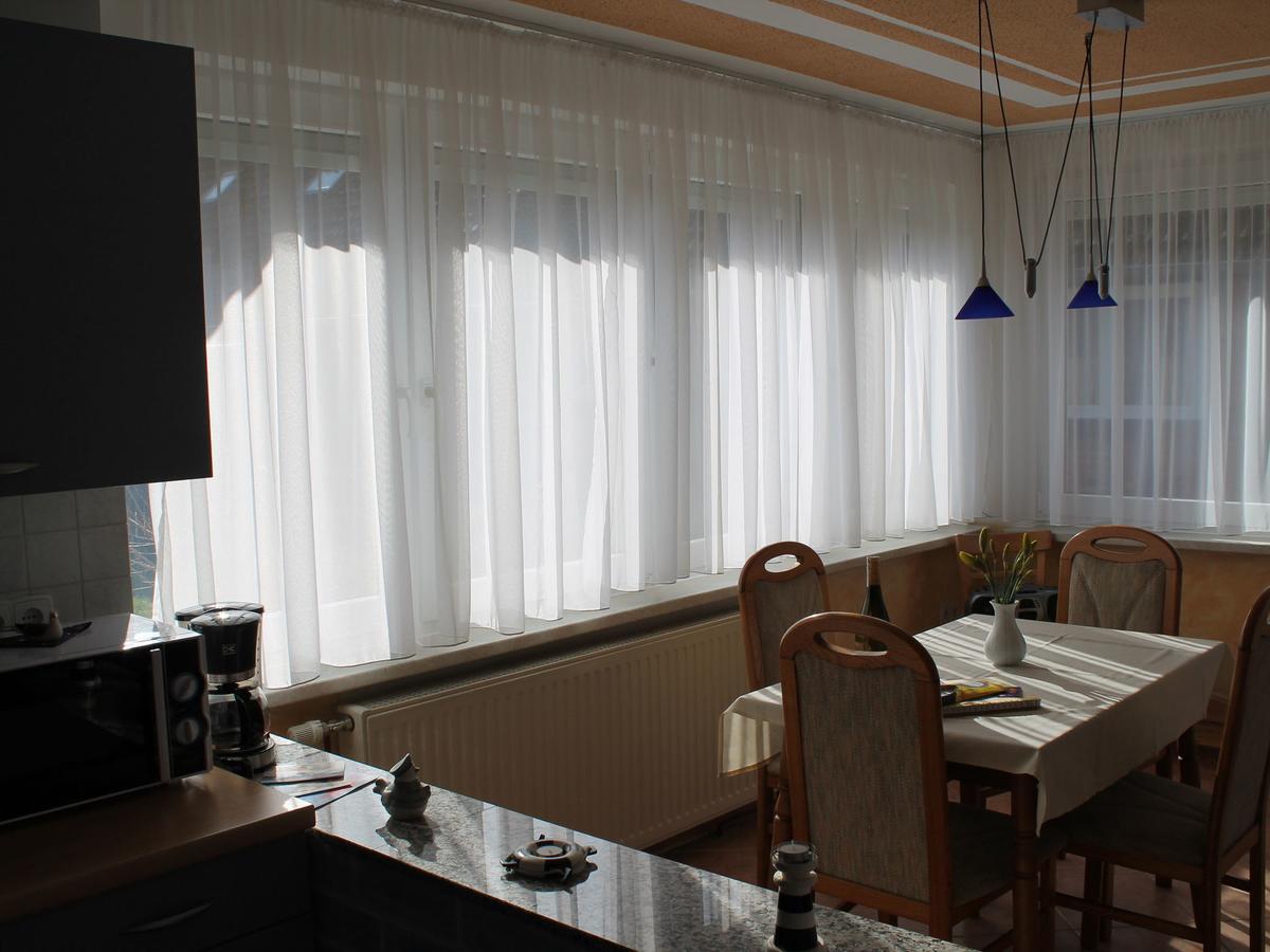 Spacious Bungalow Near Sea In Grundshagen Buitenkant foto